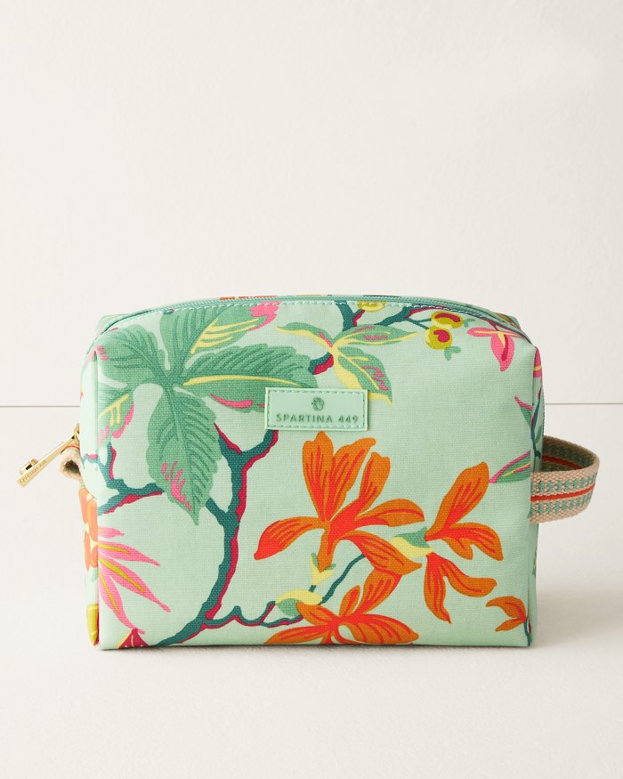 Richmond Hill Sea Foam Cosmetic Case